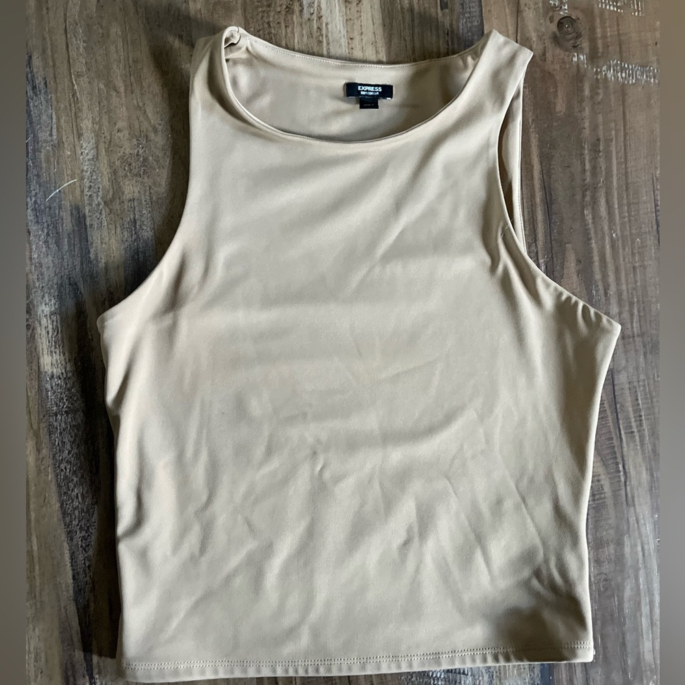 Express Body Contour Top